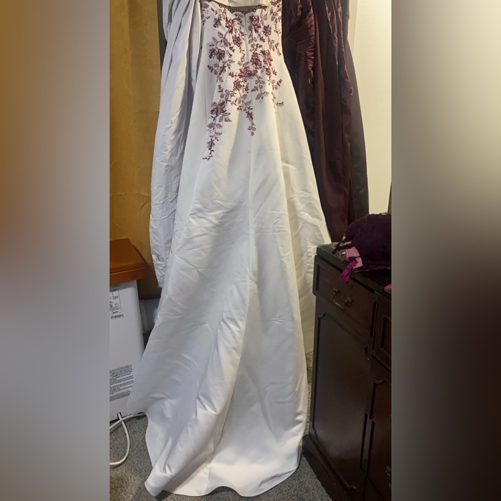 David’s bridal wedding dress